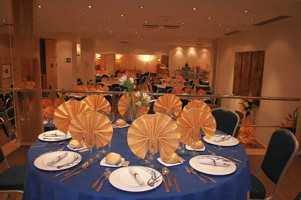 Occidental Granada Hotel 4*,